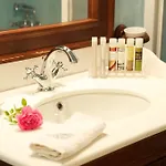 Ξενοδοχείο Enalion Suites 3*