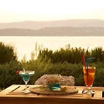 Otel Enalion Suites