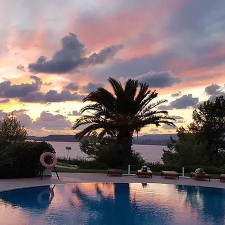 Enalion Suites 3*