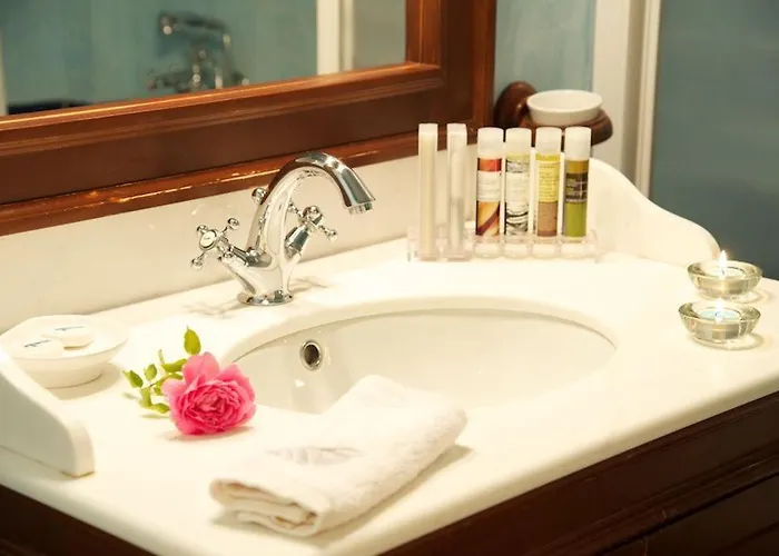 Hotel Enalion Suites 3*